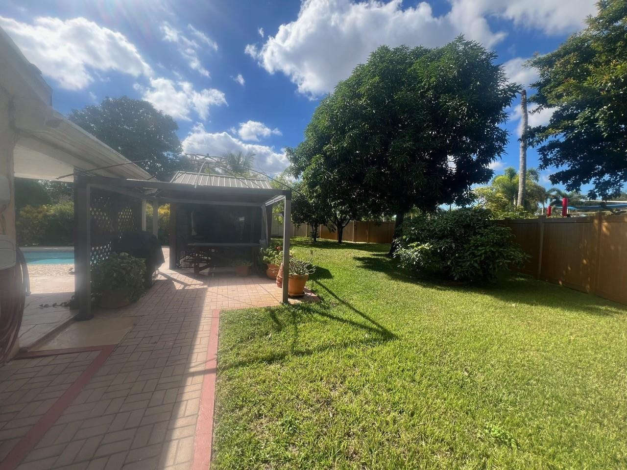 Serino Park Sec 3 81-46 B - Residential