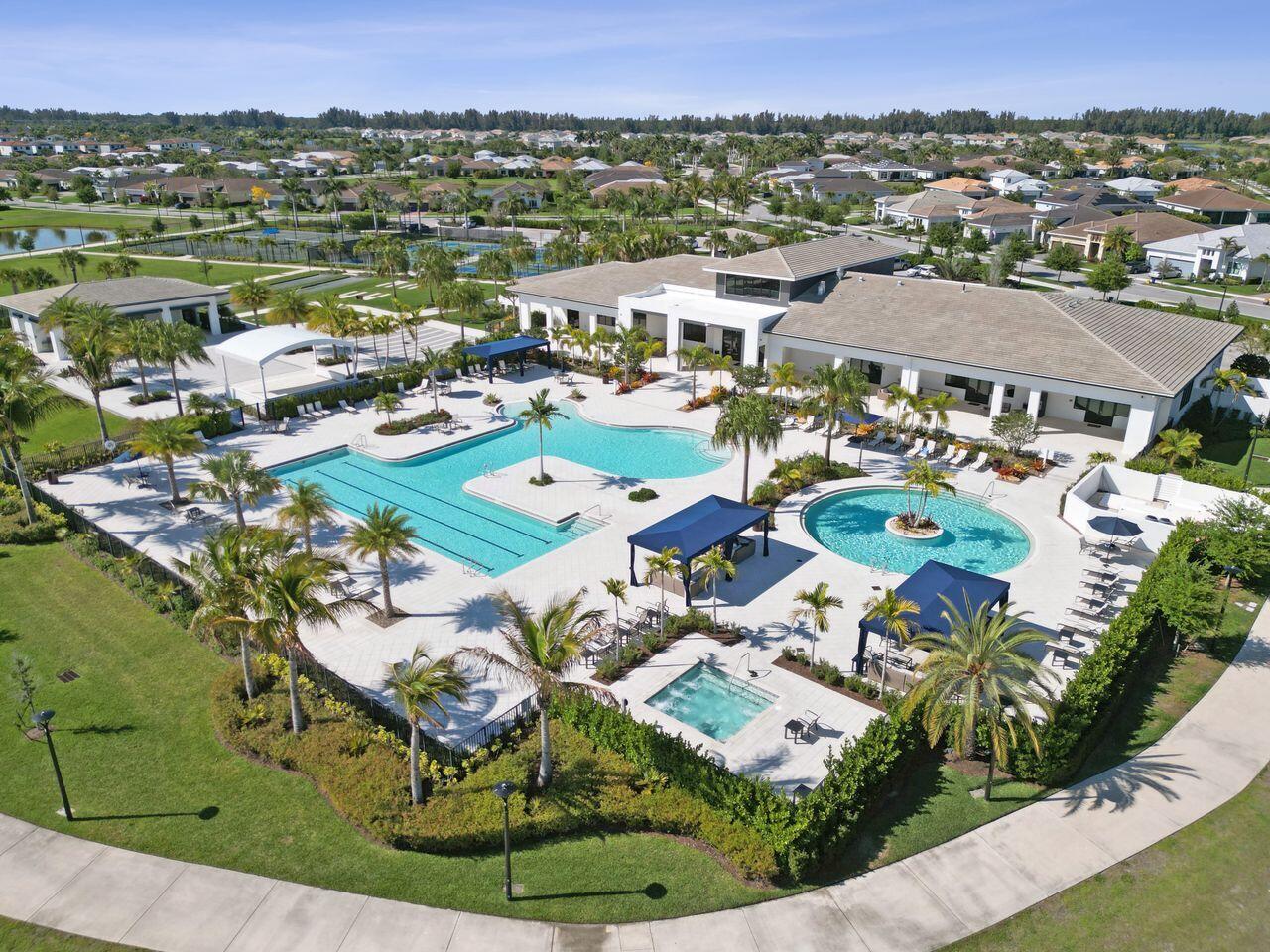 CRESSWIND PALM BEACH - Residential