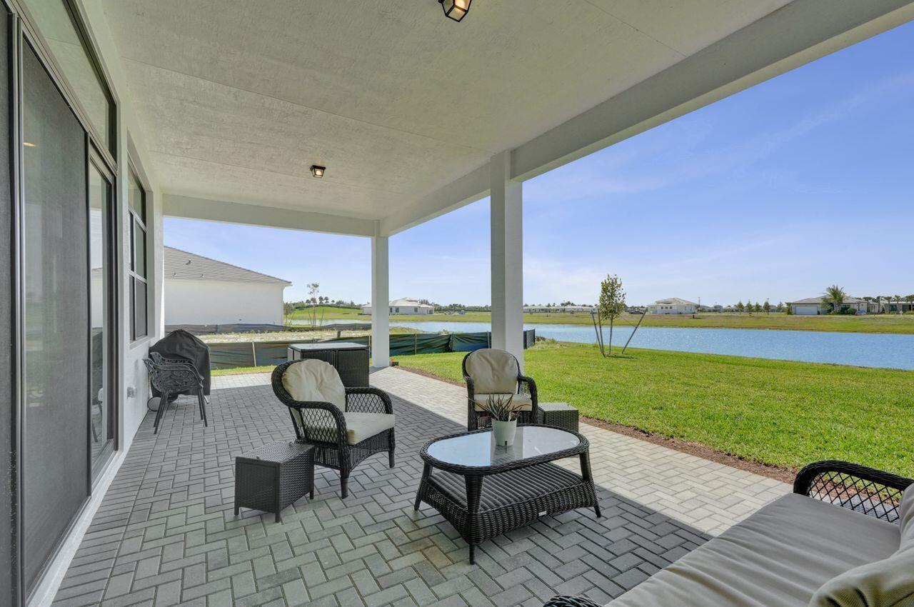 CRESSWIND PALM BEACH - Residential