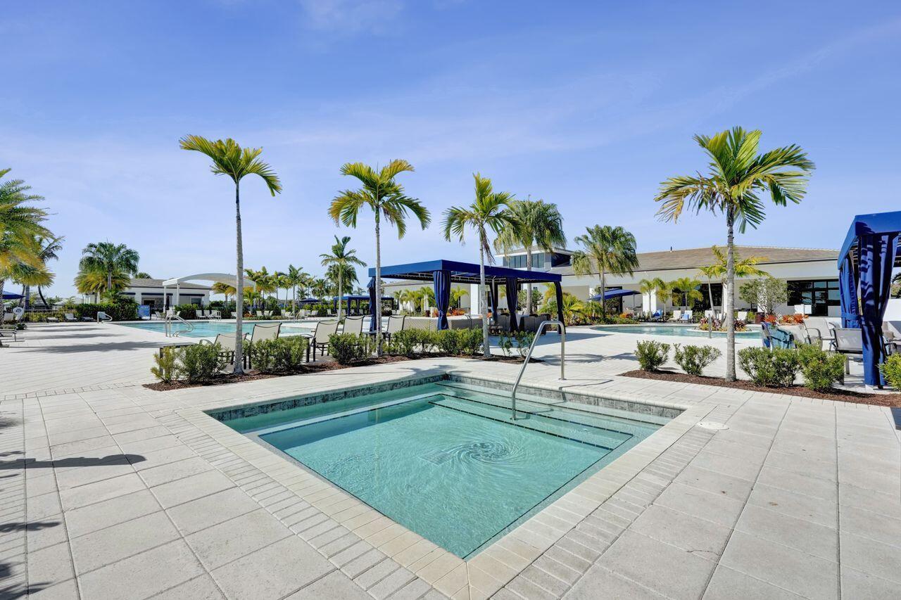 CRESSWIND PALM BEACH - Residential