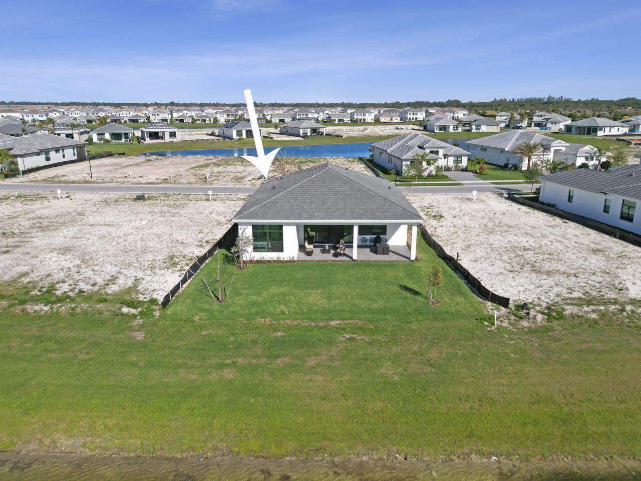 CRESSWIND PALM BEACH - Residential