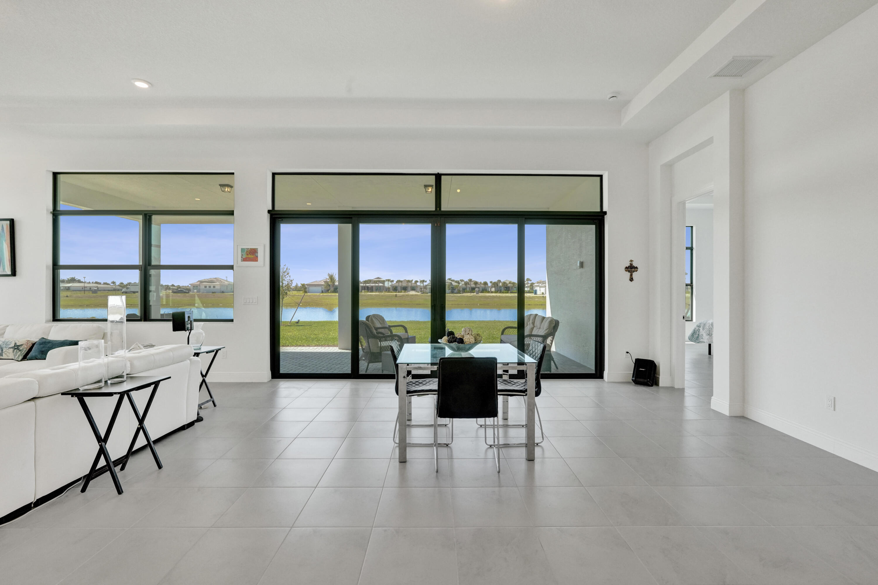 CRESSWIND PALM BEACH - Residential