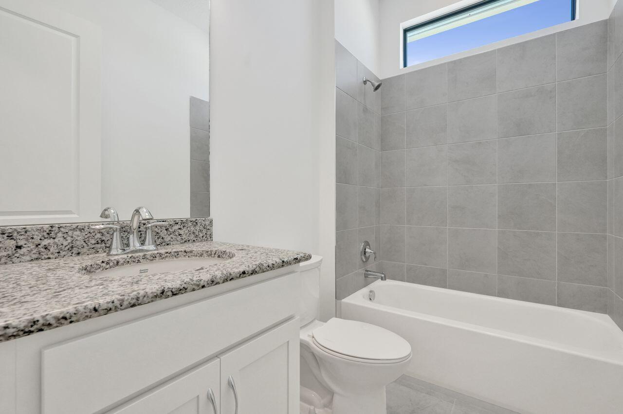 CRESSWIND PALM BEACH - Residential