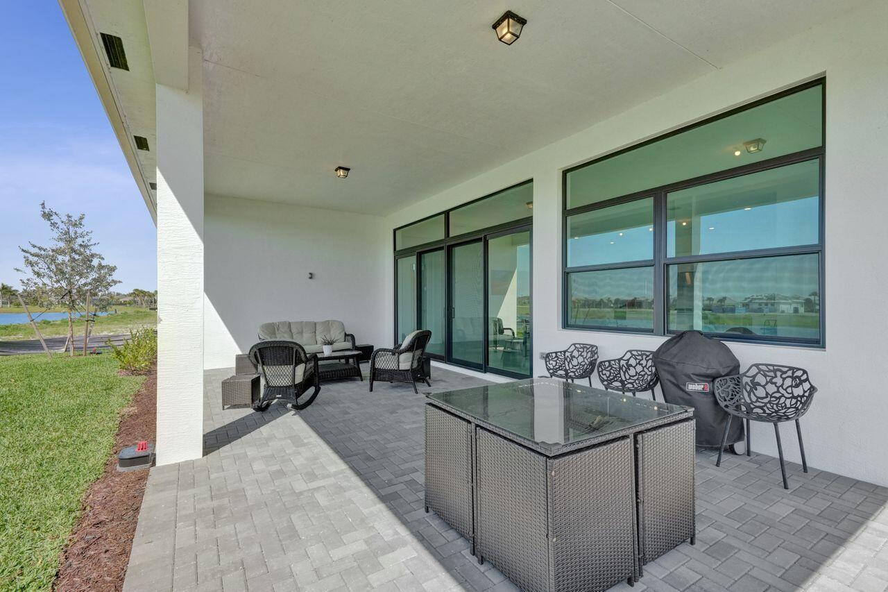 CRESSWIND PALM BEACH - Residential