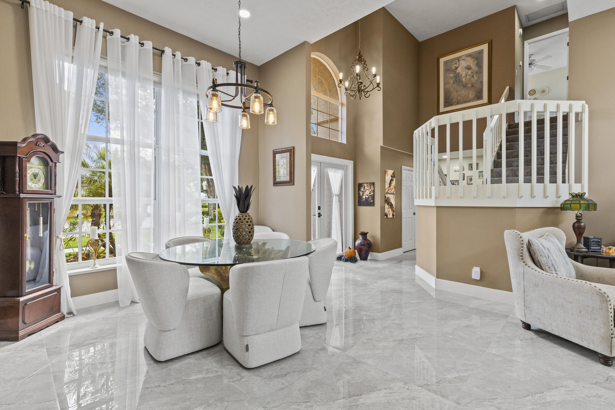 Country Club Estates - Residential