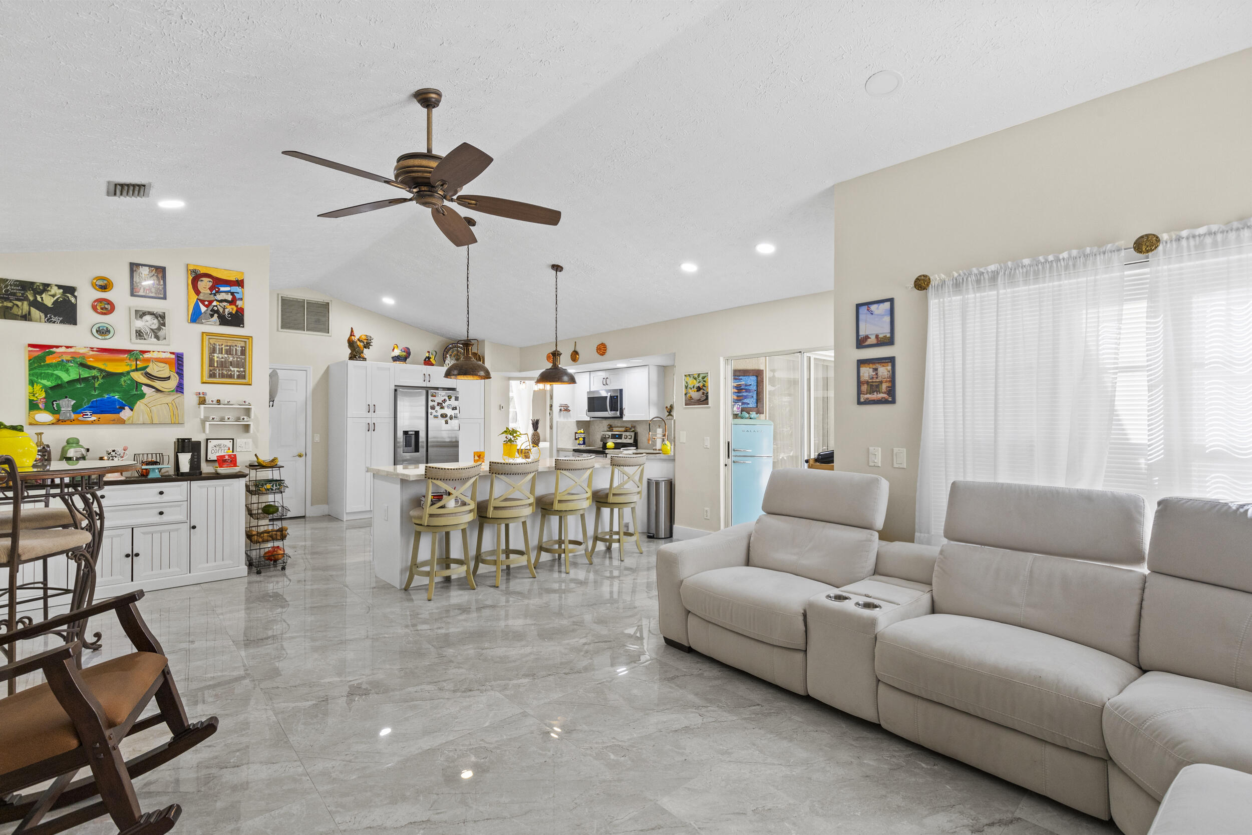 Country Club Estates - Residential