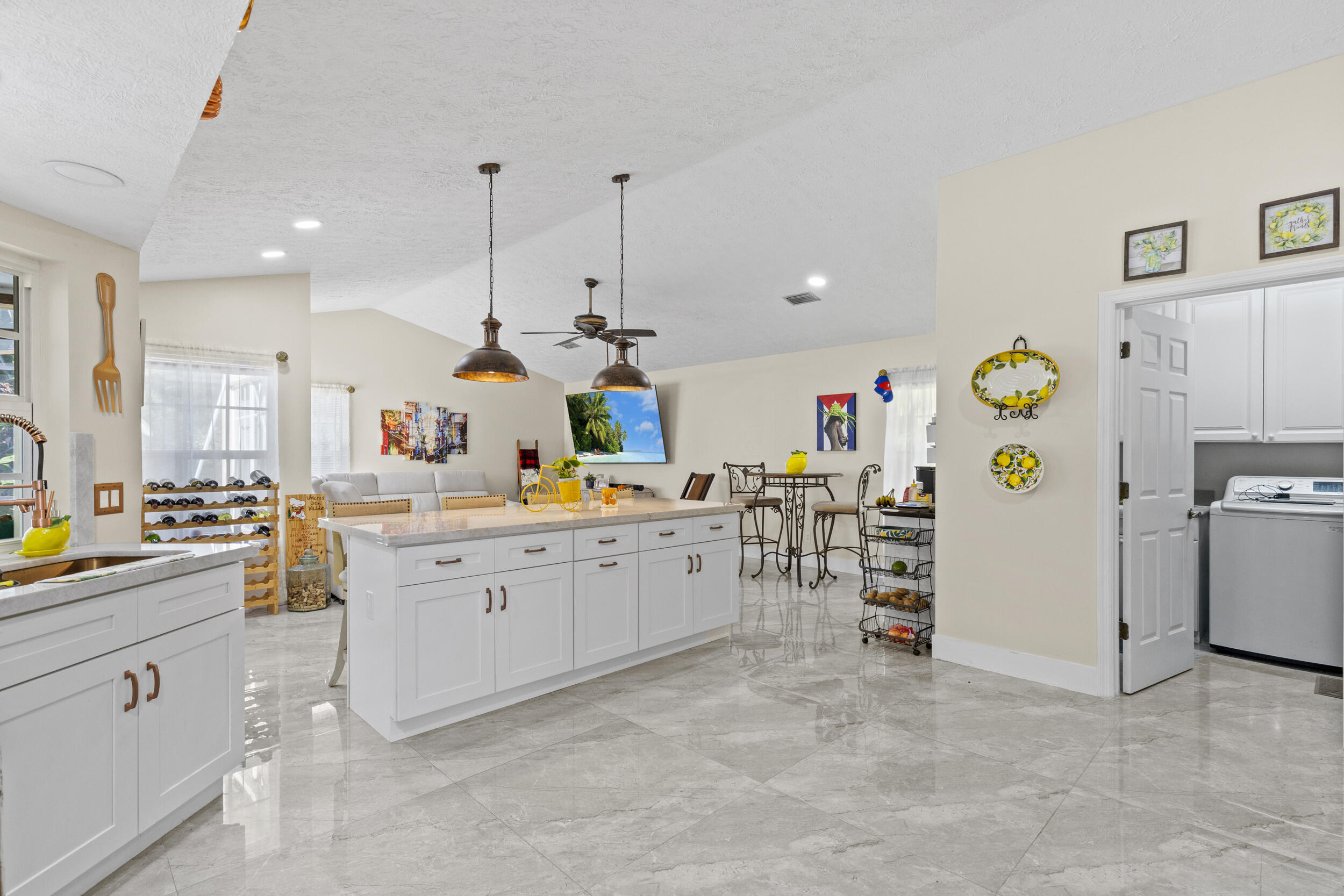 Country Club Estates - Residential