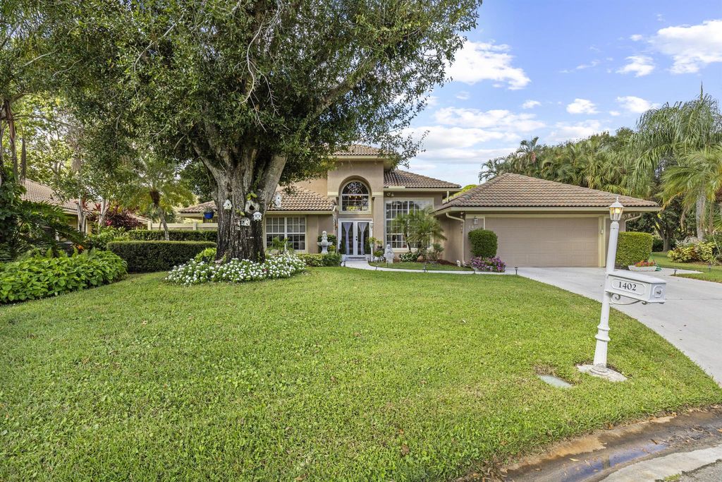 Photo of 1402 SW Bent Pine Cove, St Lucie West, FL 34986 (MLS # R11135551)