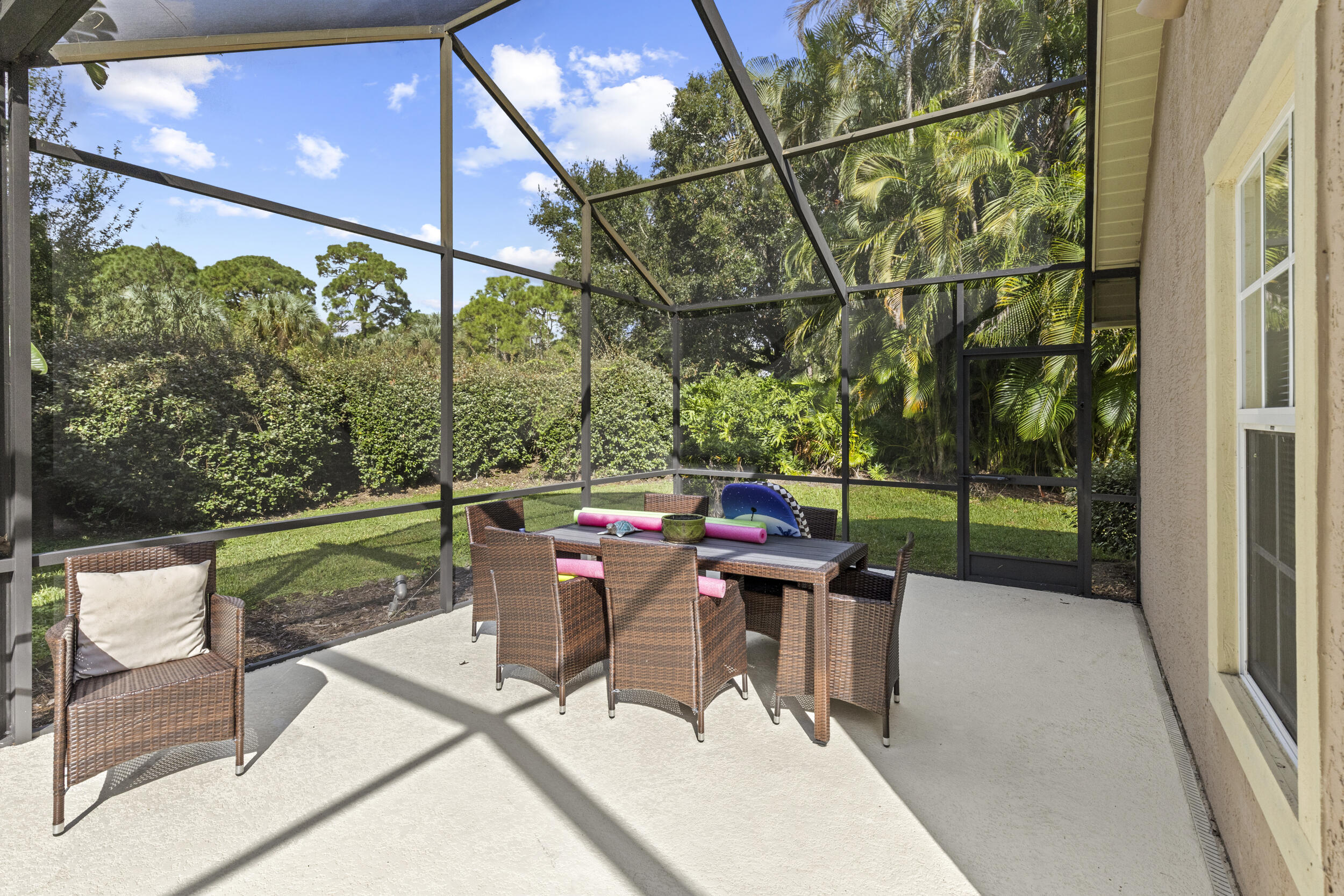 Country Club Estates - Residential