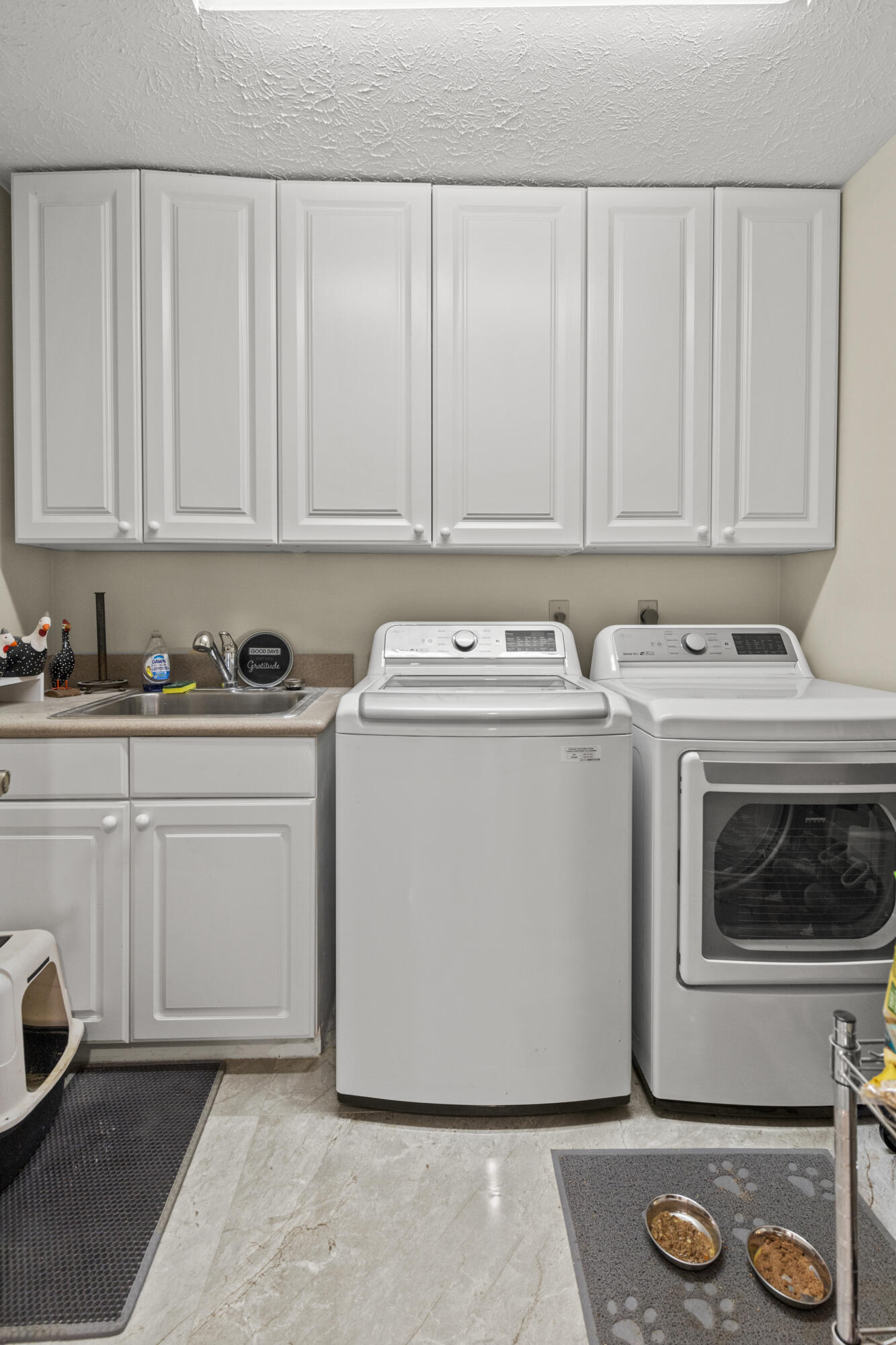 Country Club Estates - Residential