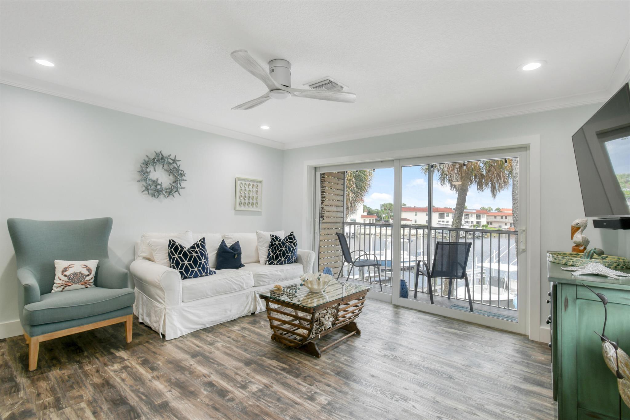 NORTHLAKE HARBOR CONDO - Residential