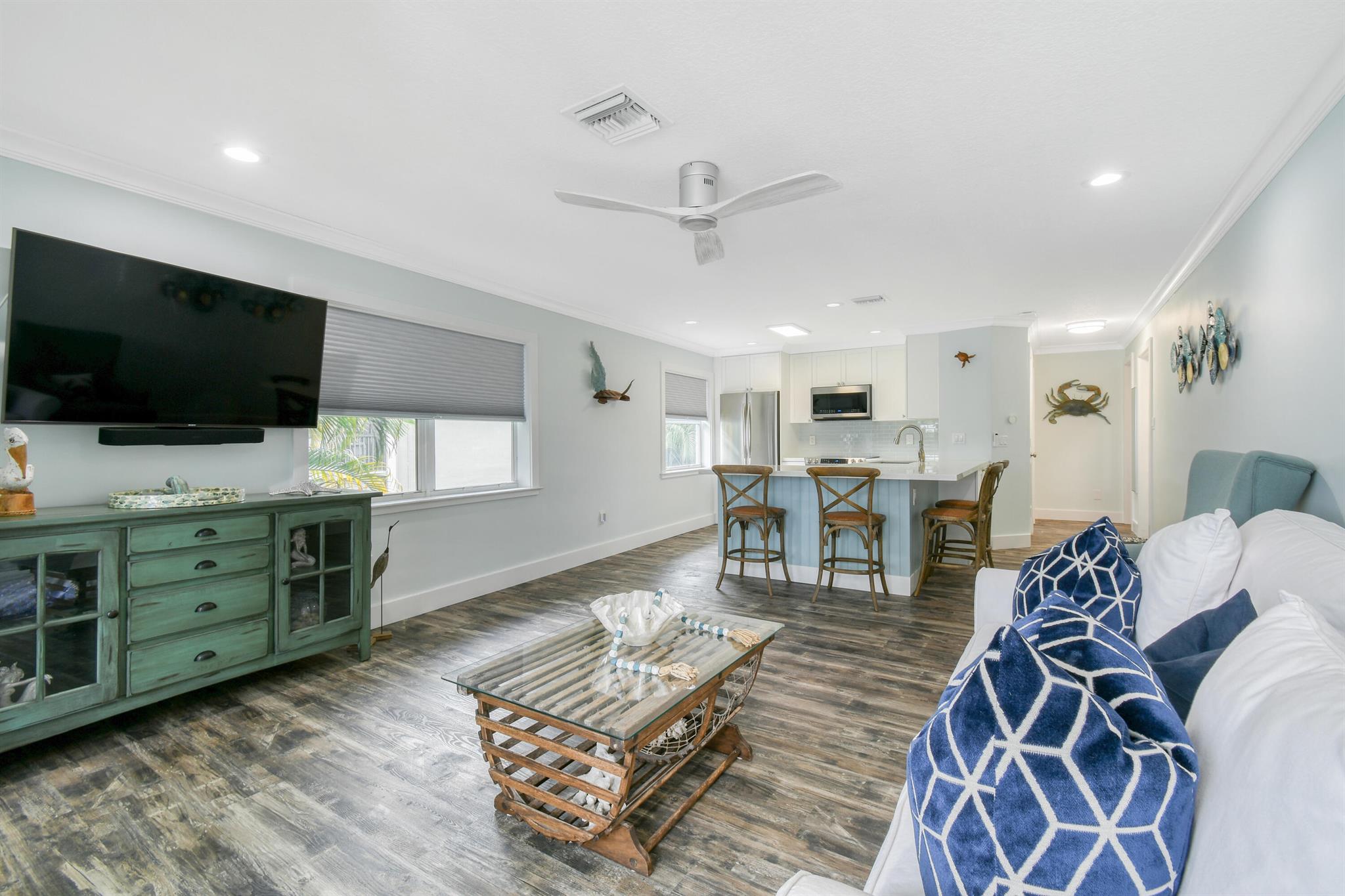 NORTHLAKE HARBOR CONDO - Residential