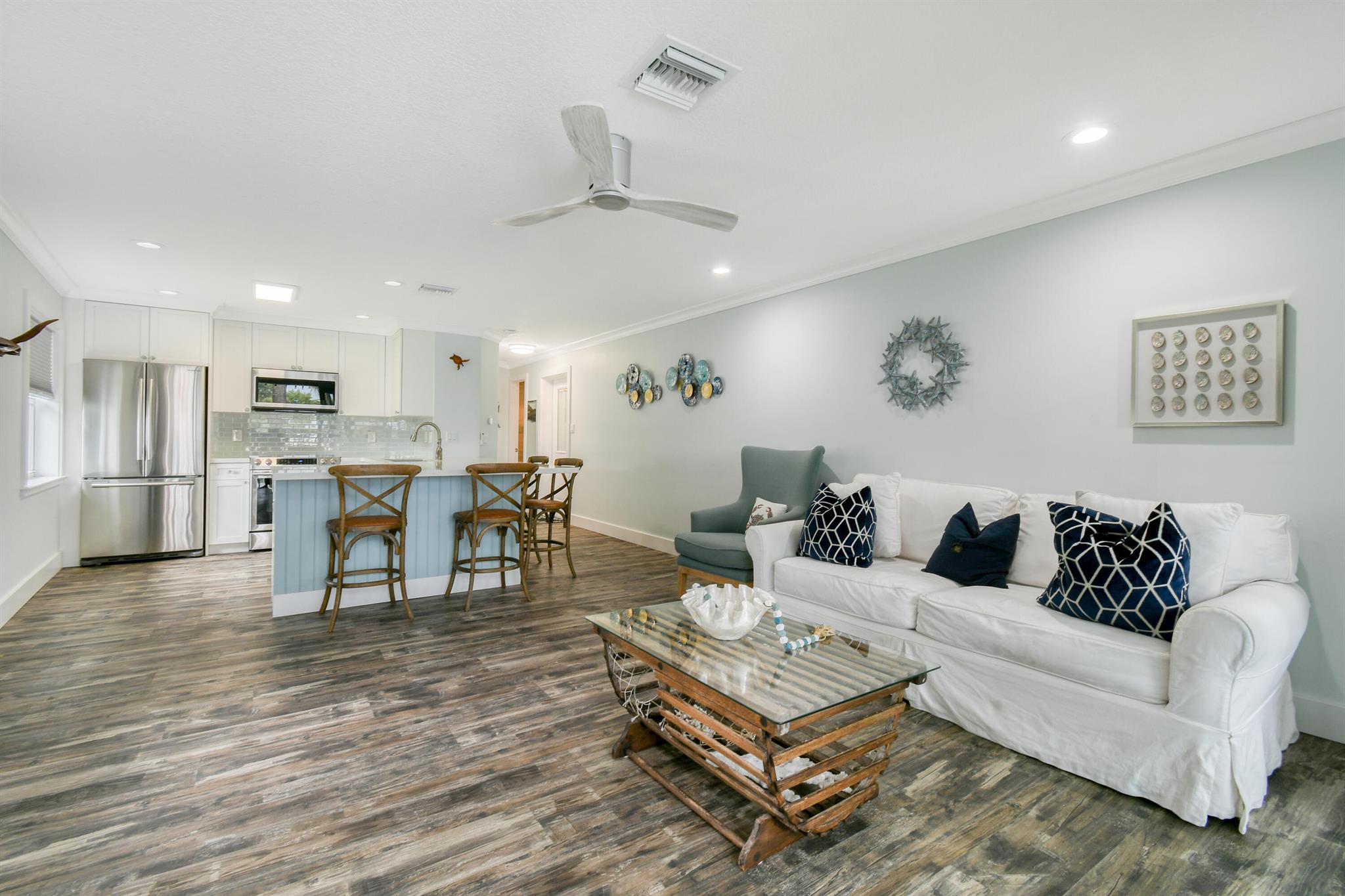 NORTHLAKE HARBOR CONDO - Residential