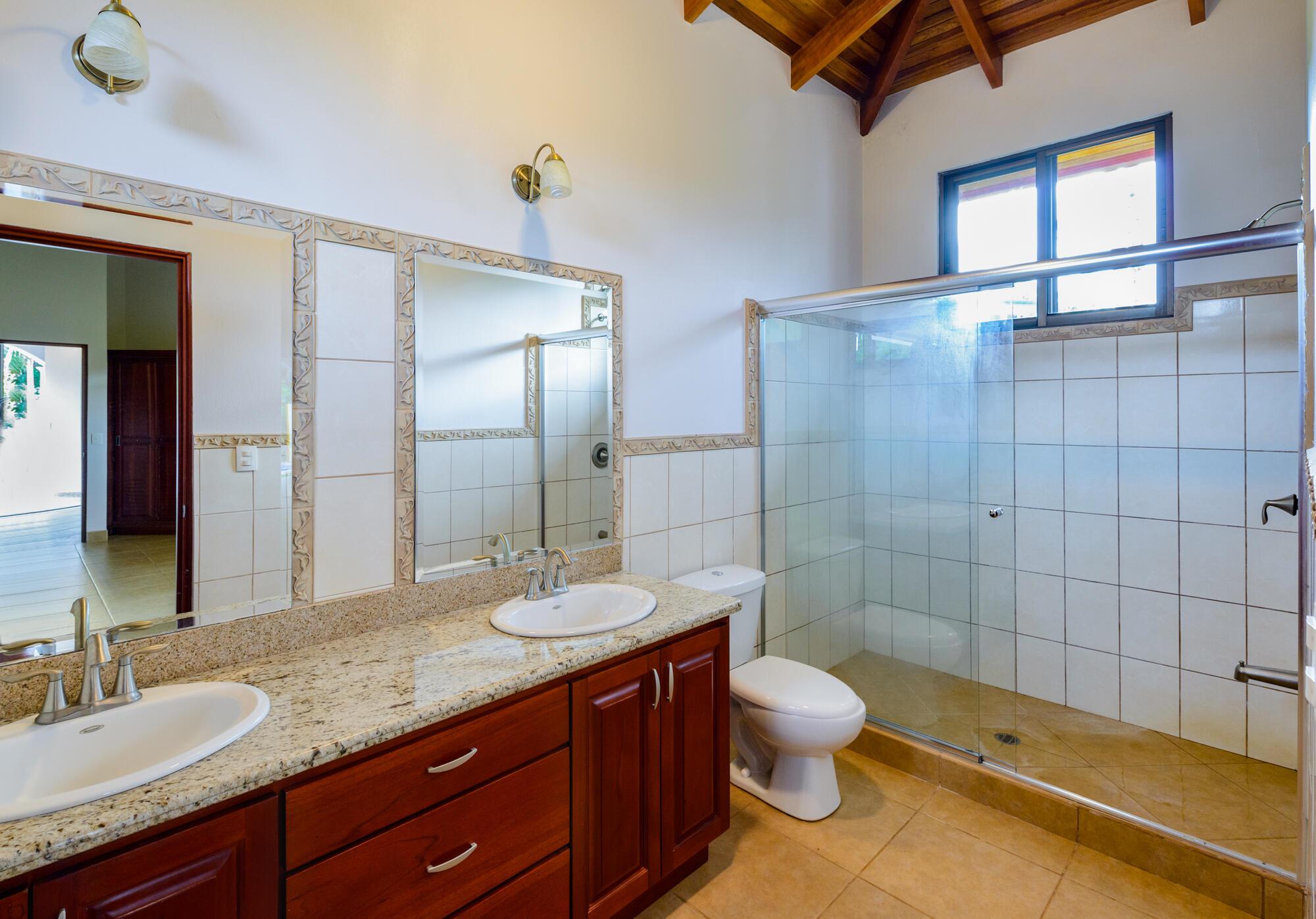 Condominio Tropicos Verde - Residential