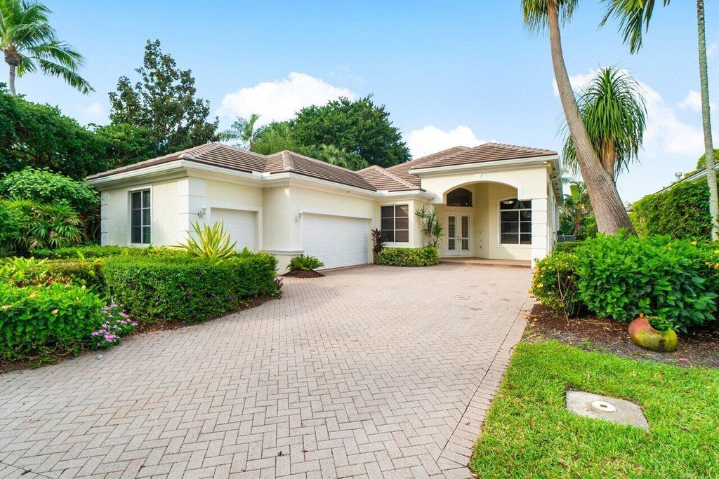 Photo of 101 San Marco Drive, Palm Beach Gardens, FL 33418 (MLS # R11080402)