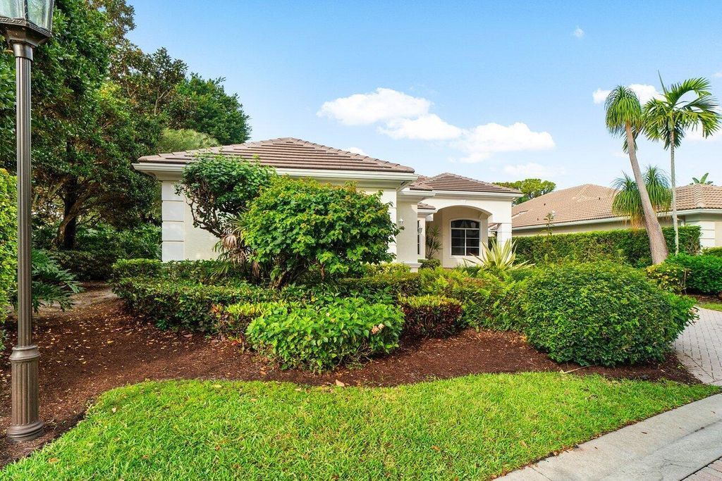 Photo of 101 San Marco Drive, Palm Beach Gardens, FL 33418 (MLS # R11080402)