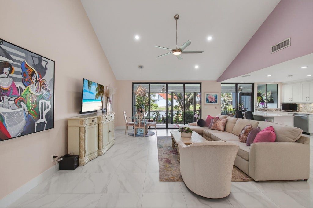 Photo of 20010 Sawgrass Lane #4303, Boca Raton, FL 33434 (MLS # R11101233)