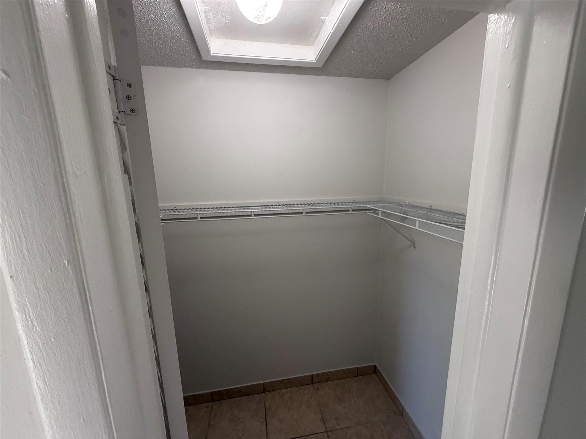 ATLANTIC SHORES DIXIE HIG - Residential Lease