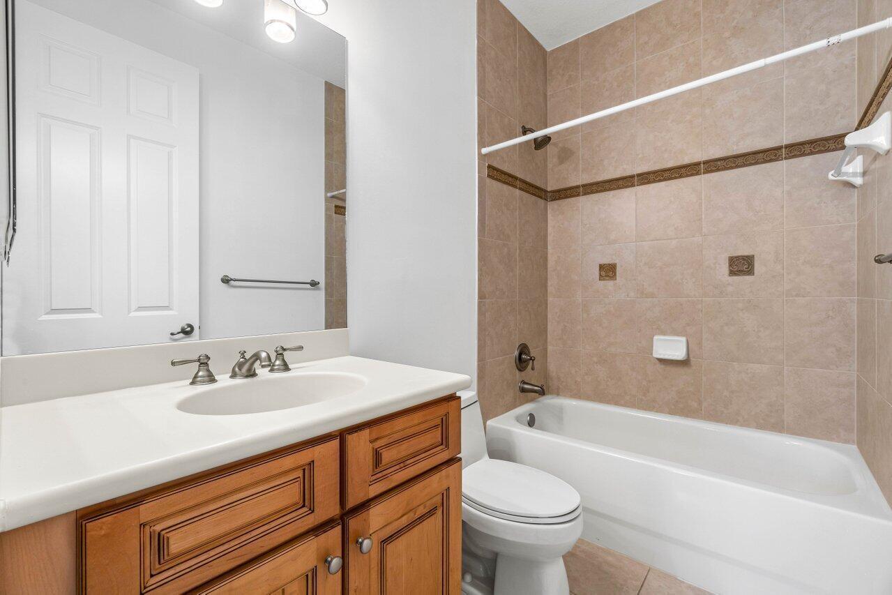 CENTRAL PARK - Residential Lease
