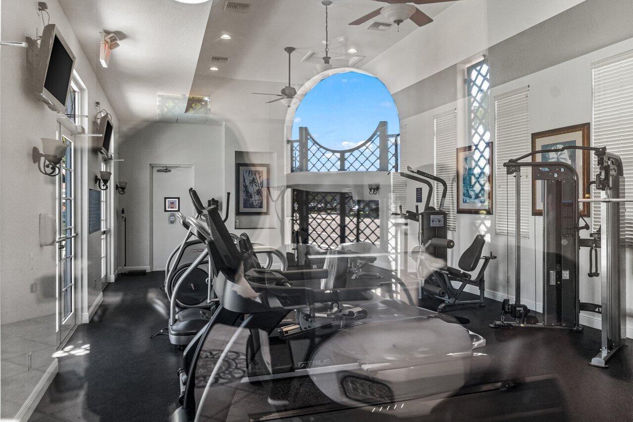 CENTRAL PARK - Residential Lease
