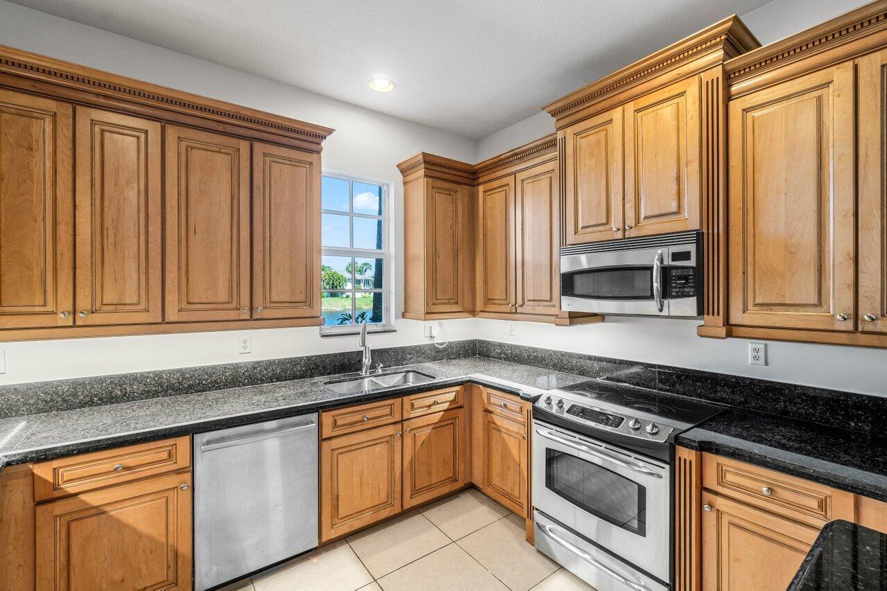 CENTRAL PARK - Residential Lease