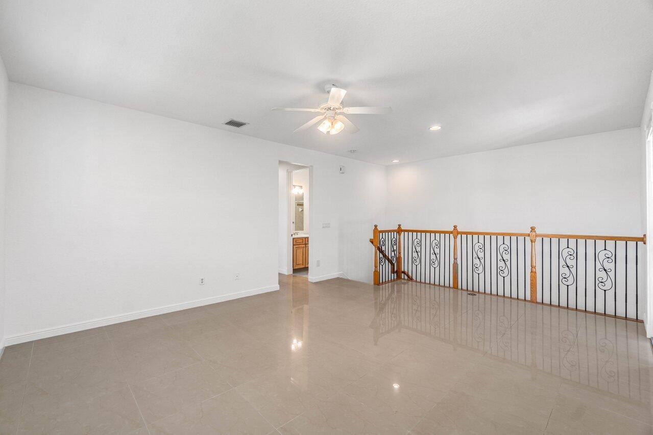 CENTRAL PARK - Residential Lease