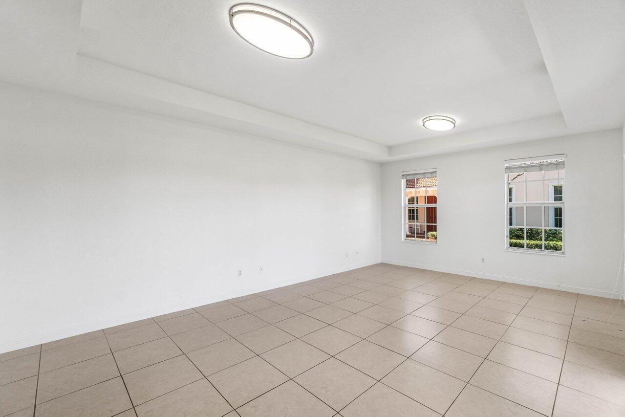CENTRAL PARK - Residential Lease