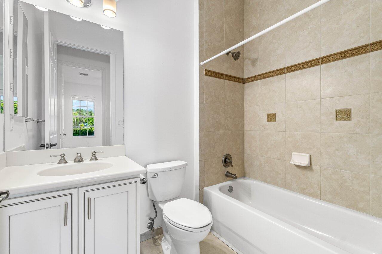 CENTRAL PARK - Residential Lease