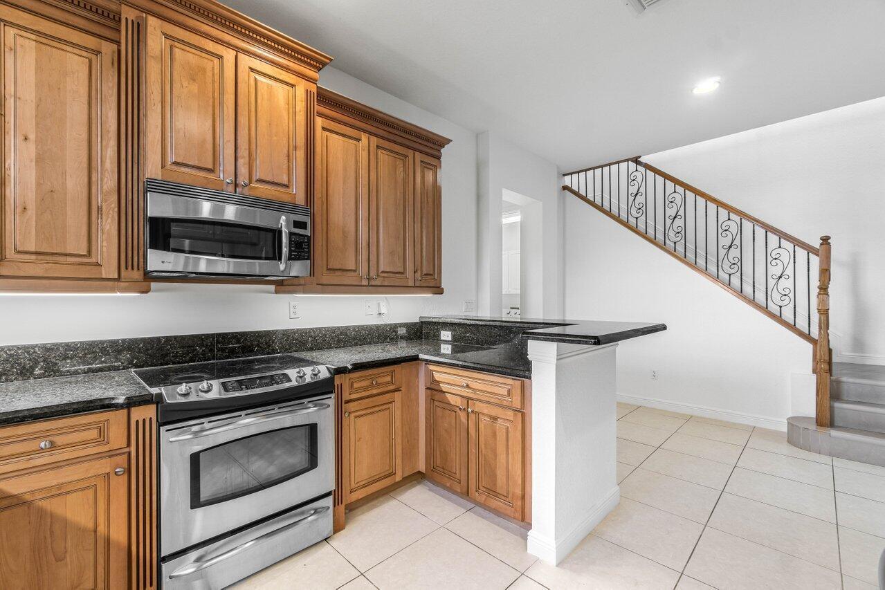 CENTRAL PARK - Residential Lease