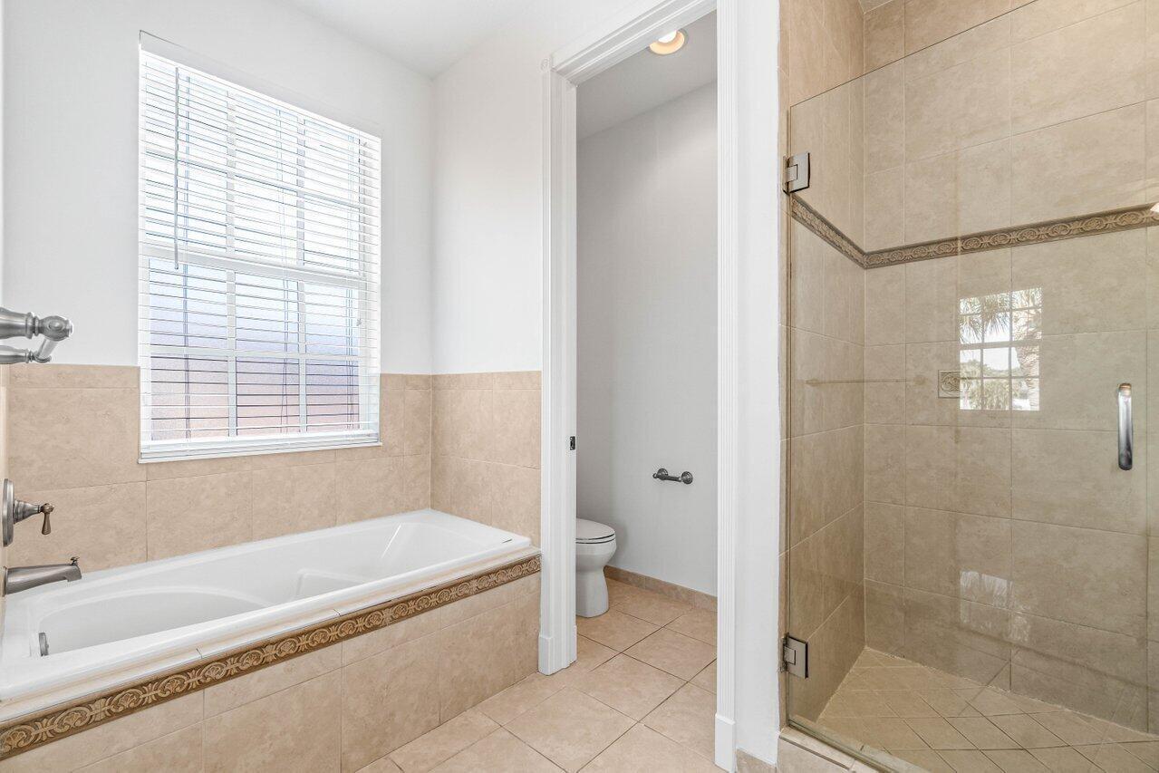 CENTRAL PARK - Residential Lease