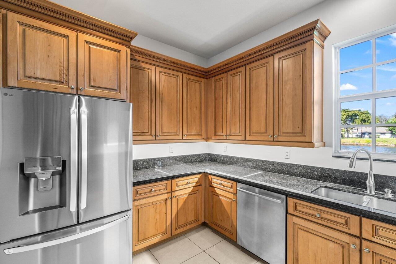 CENTRAL PARK - Residential Lease
