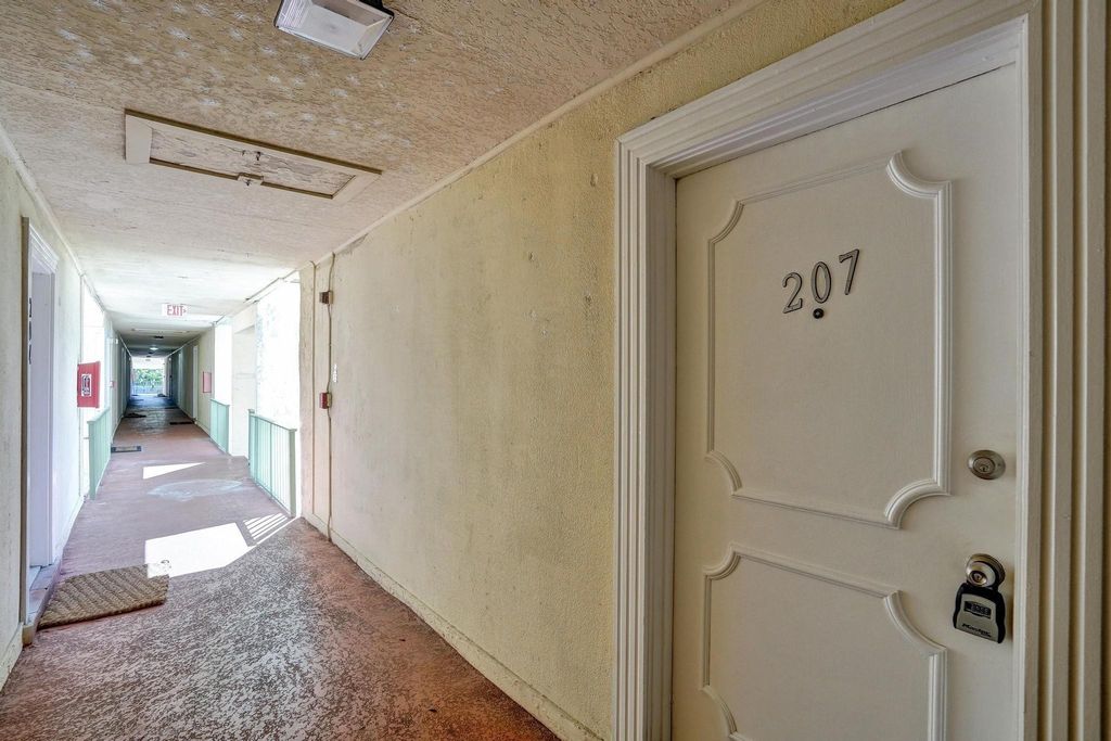 Photo of 4135 NW 88th Avenue #207, Coral Springs, FL 33065 (MLS # F10492844)