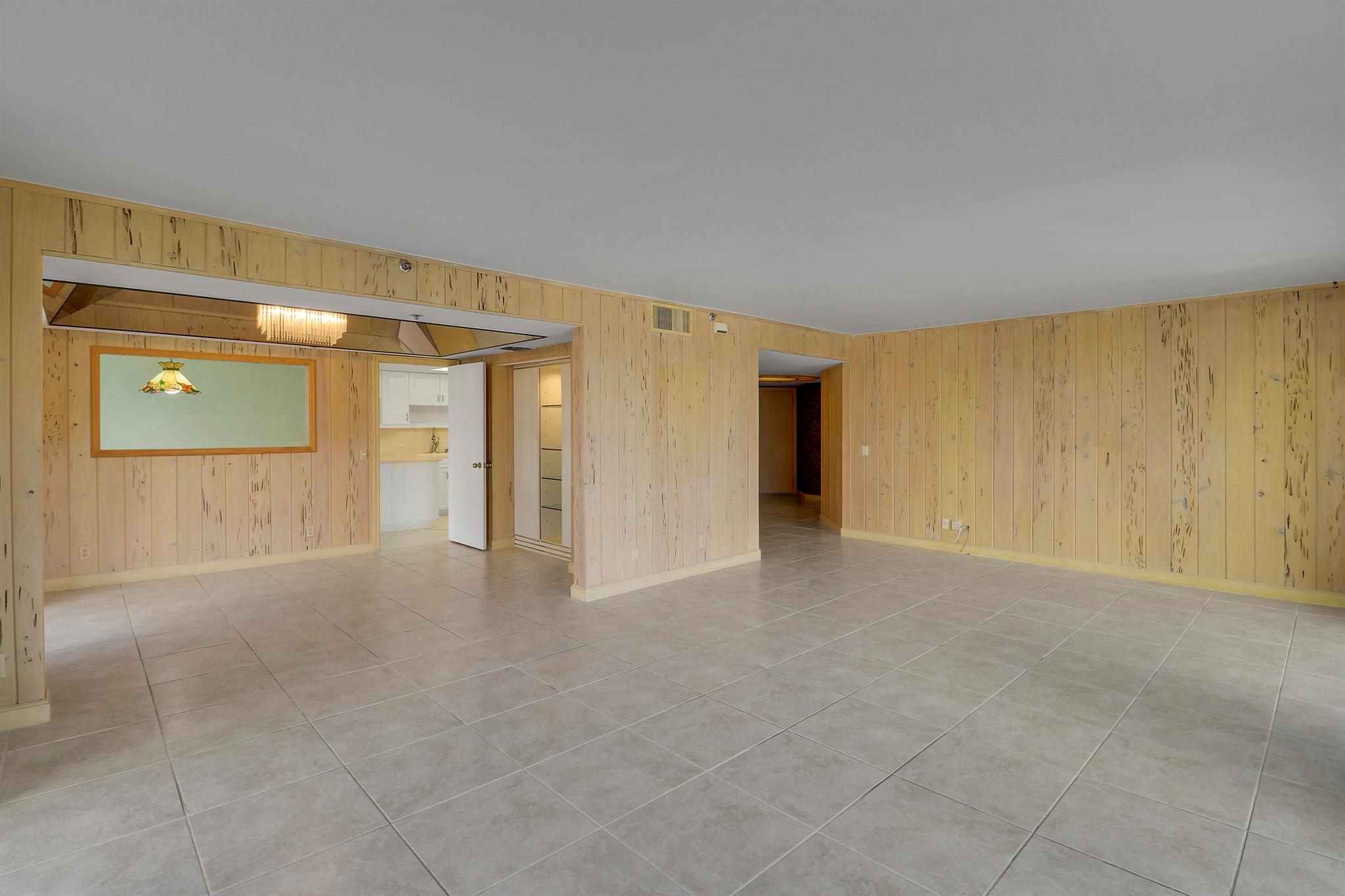 JIB CLUB CONDO - Residential