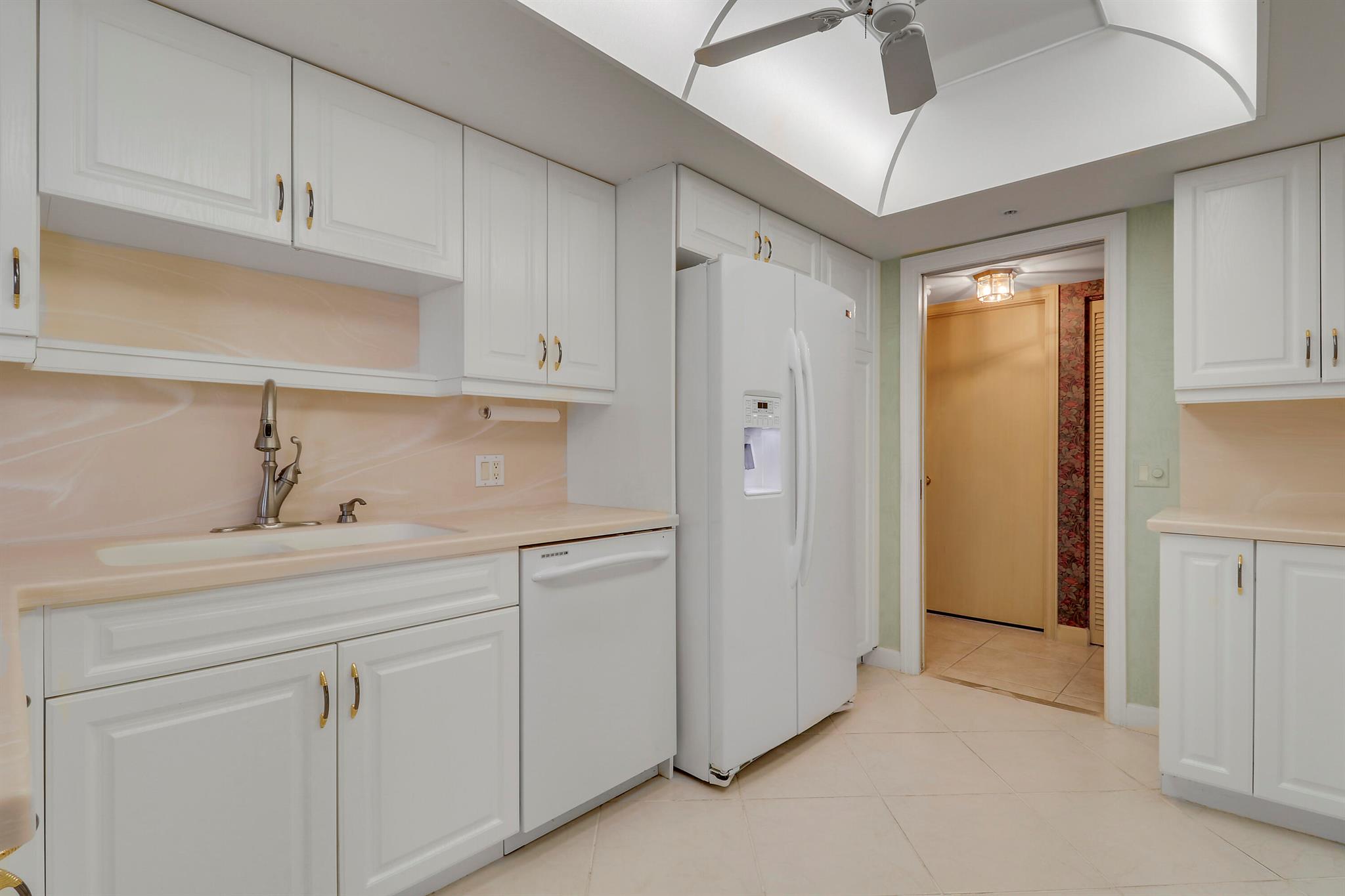 JIB CLUB CONDO - Residential