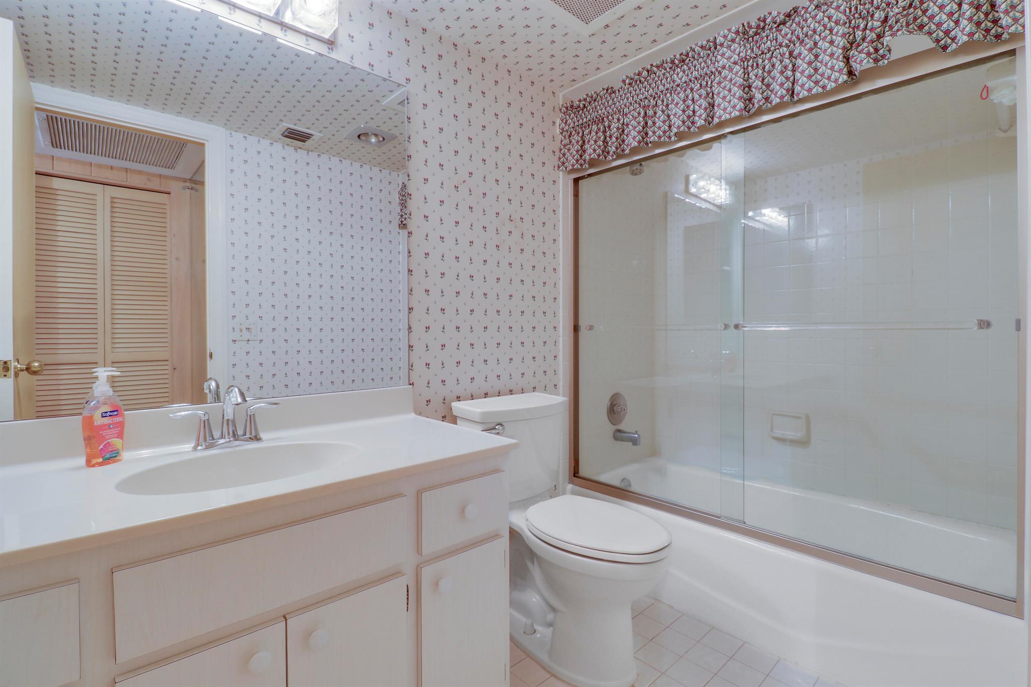 JIB CLUB CONDO - Residential