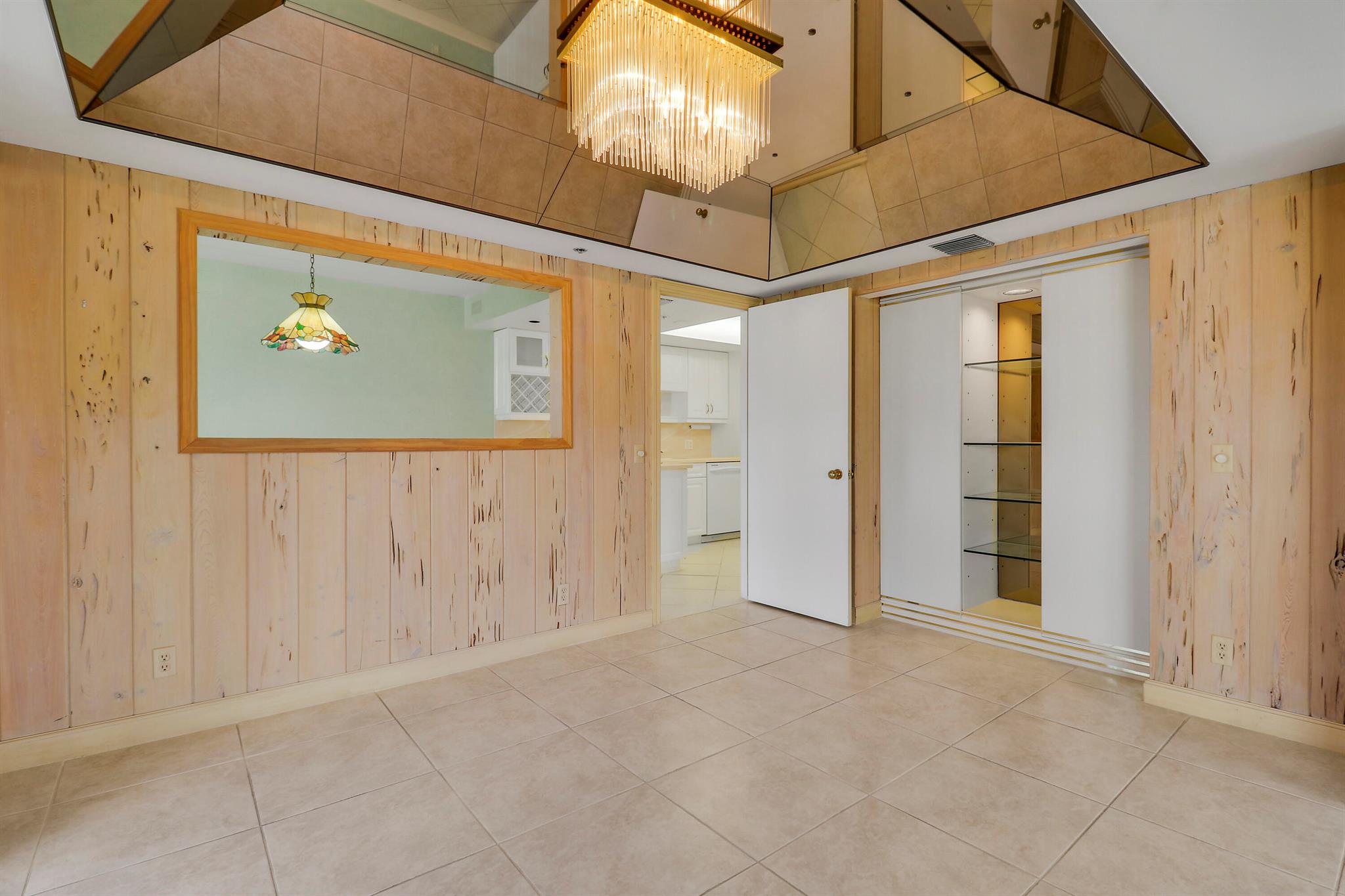 JIB CLUB CONDO - Residential