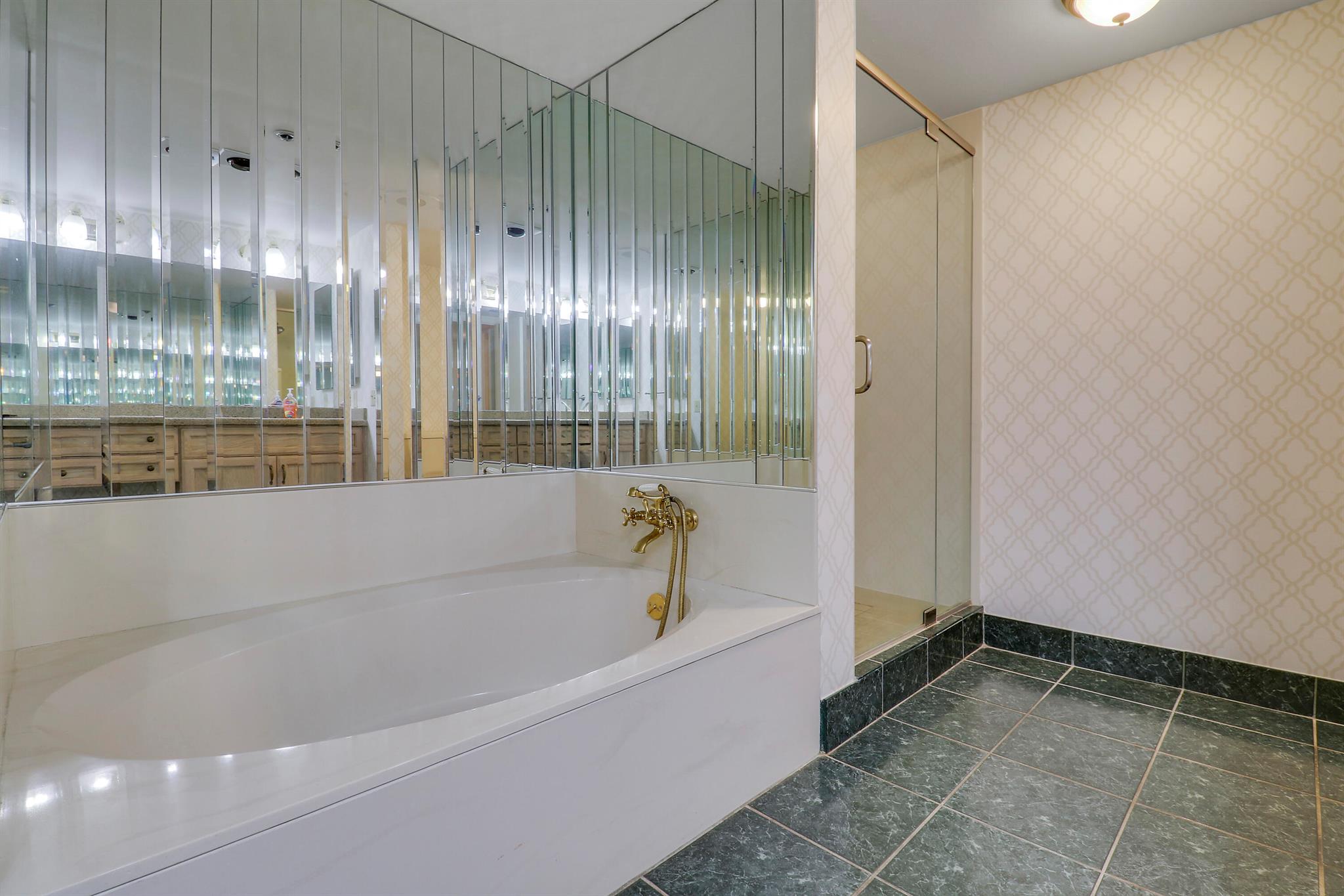 JIB CLUB CONDO - Residential