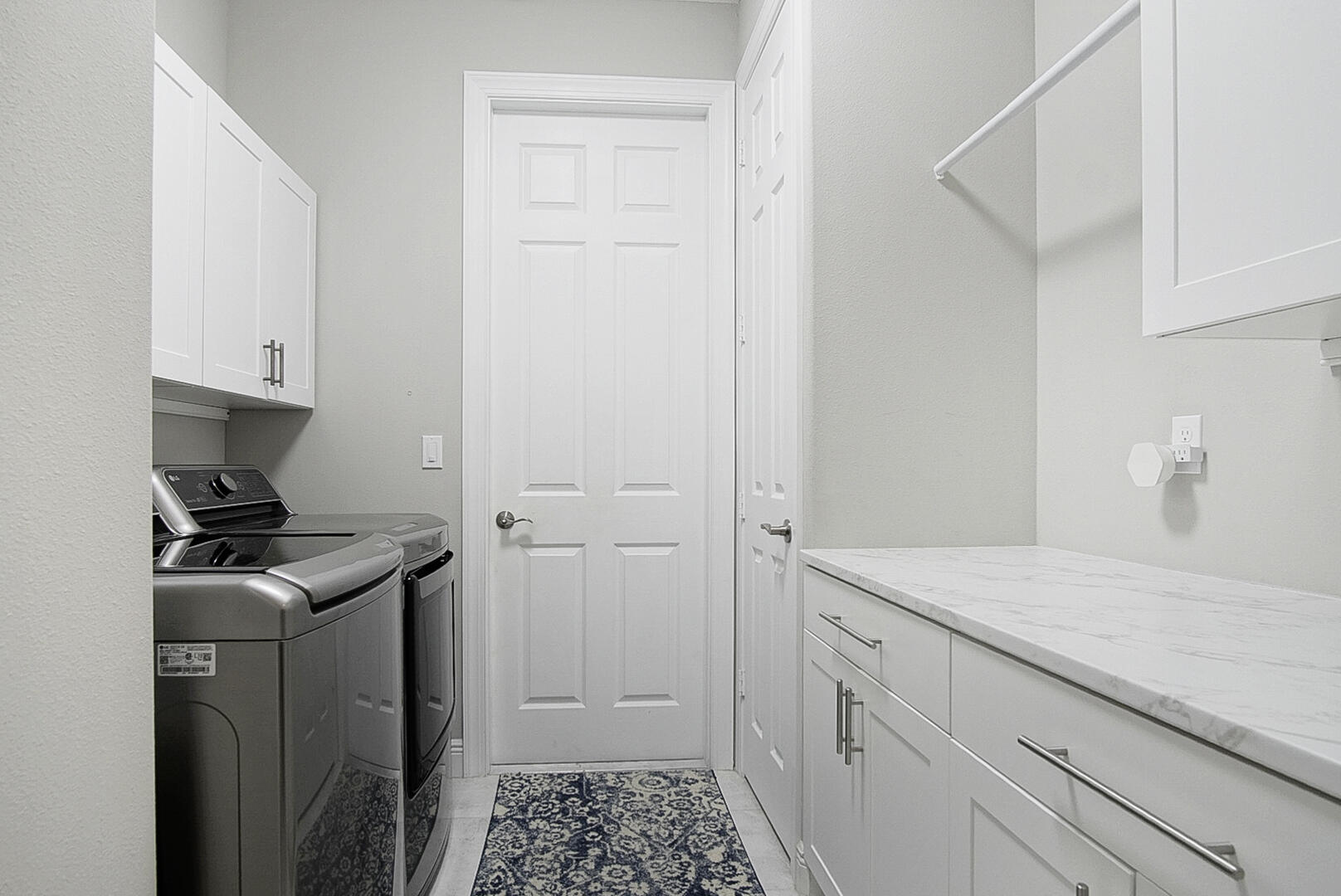 FIRST REPLAT IN MEADOWOOD UNIT THREE - Residential