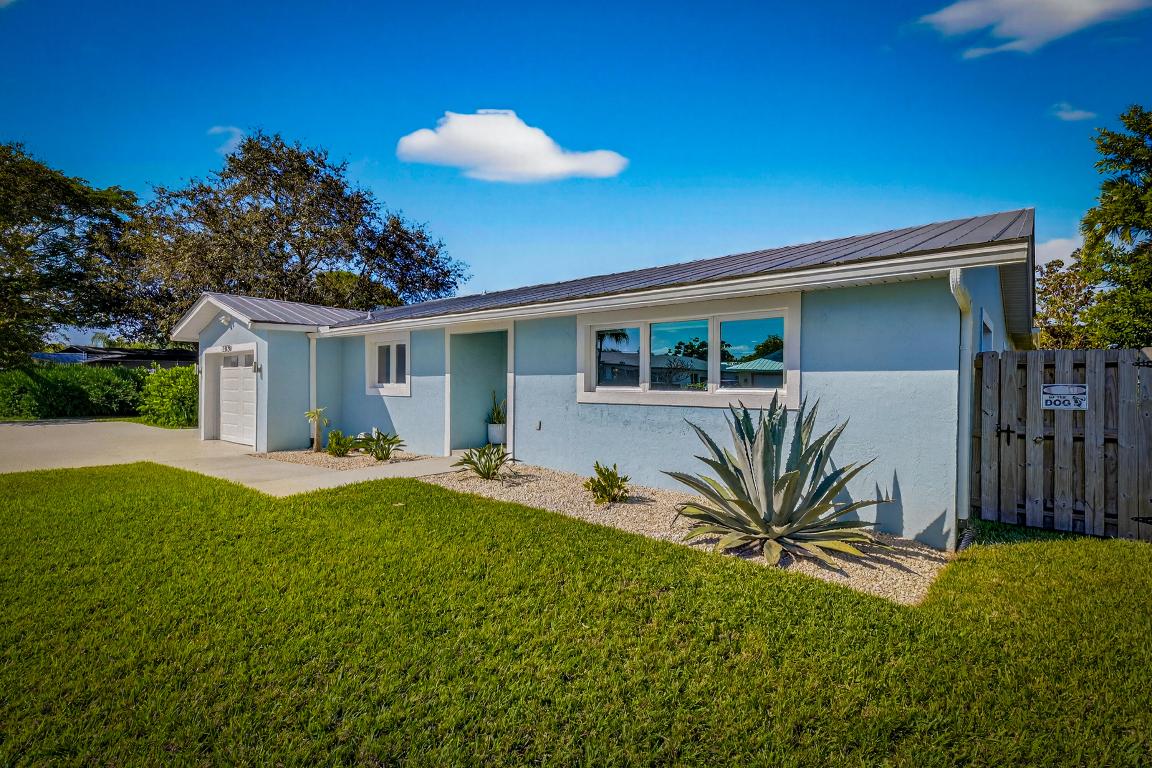 1879 SE Madison Street