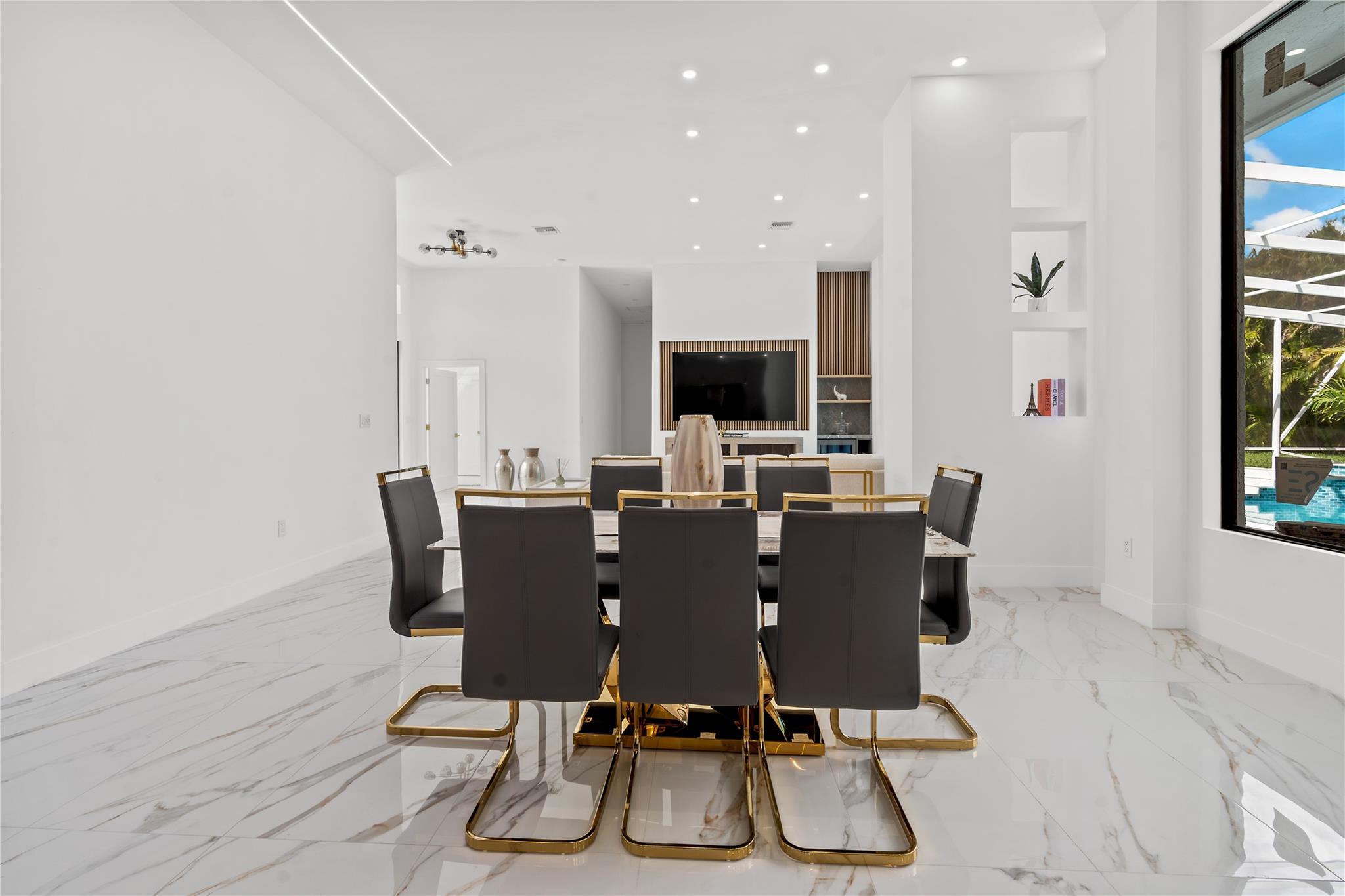 ENCANTADA - Residential