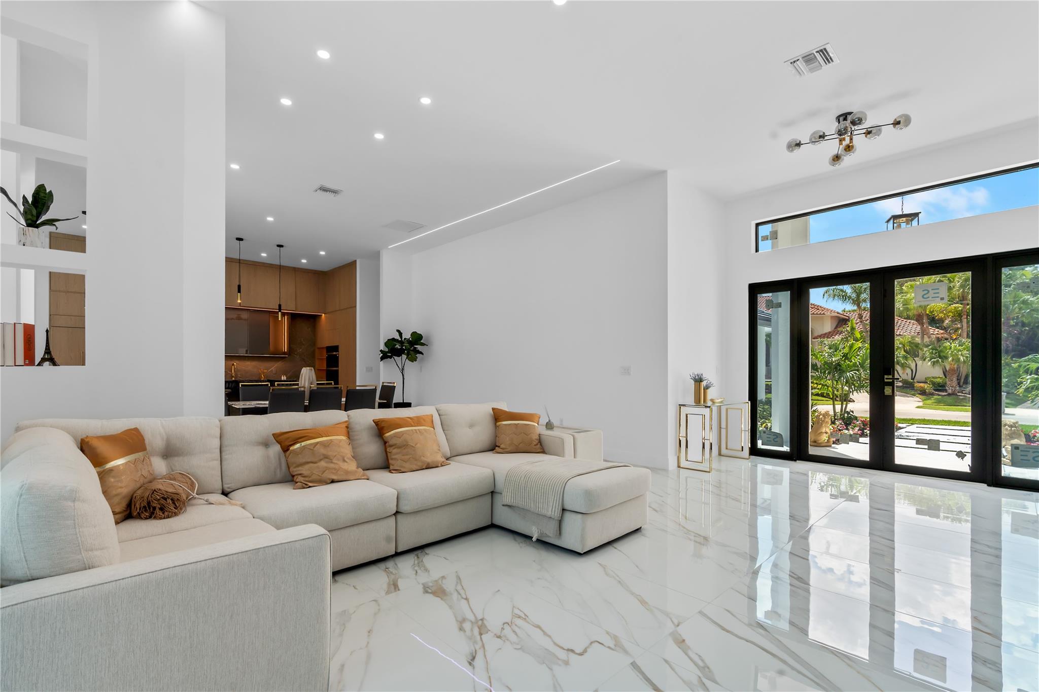 ENCANTADA - Residential