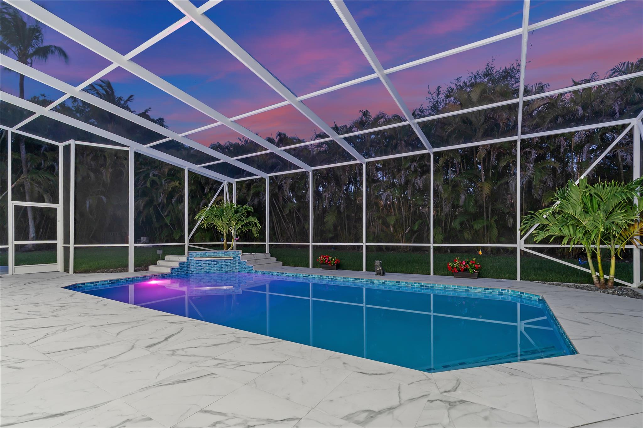 ENCANTADA - Residential