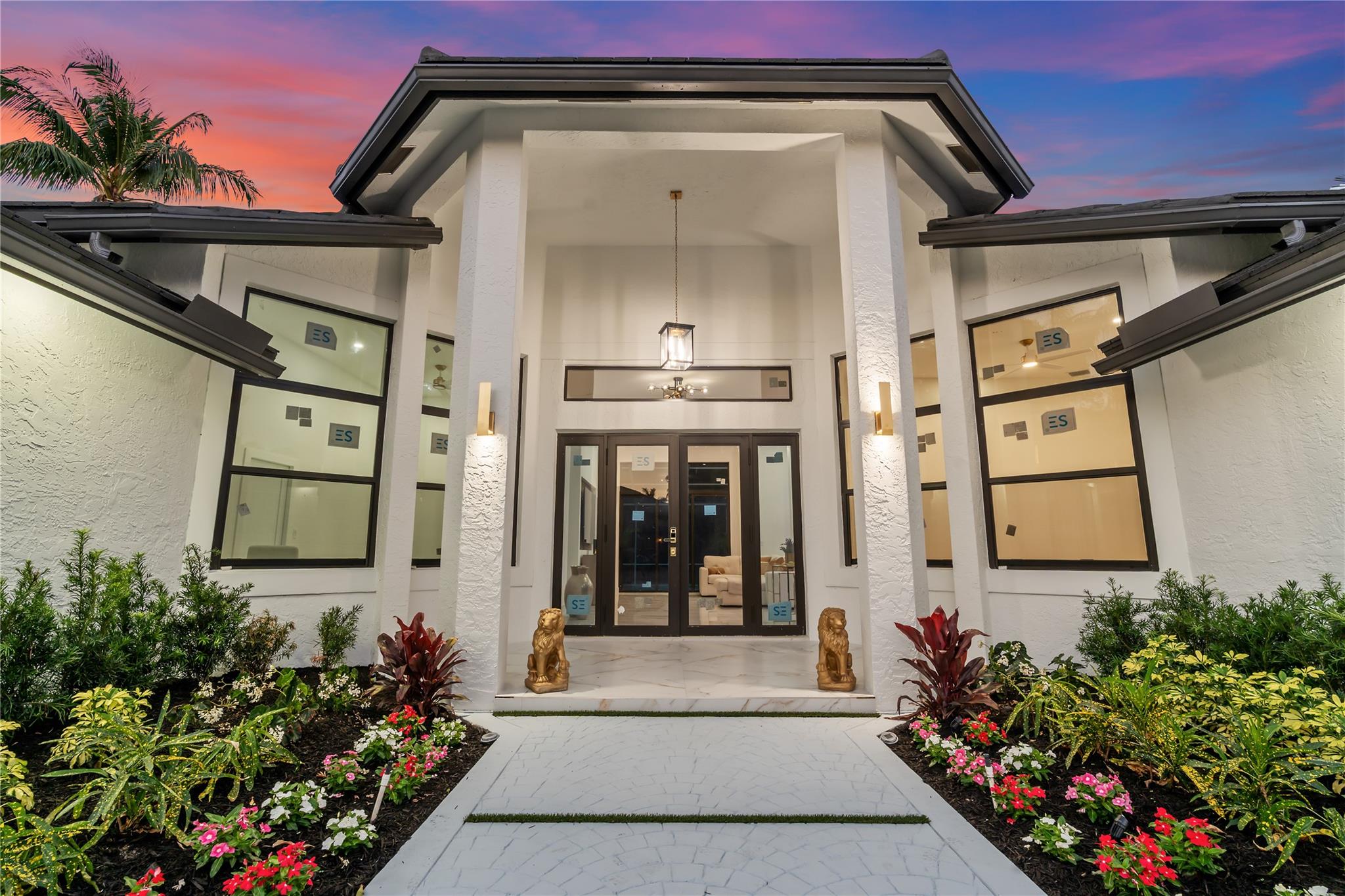 ENCANTADA - Residential