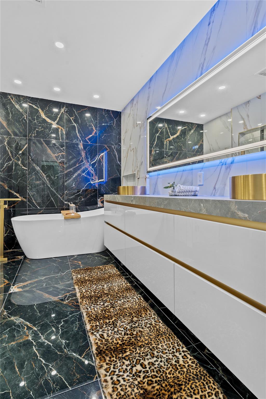 ENCANTADA - Residential
