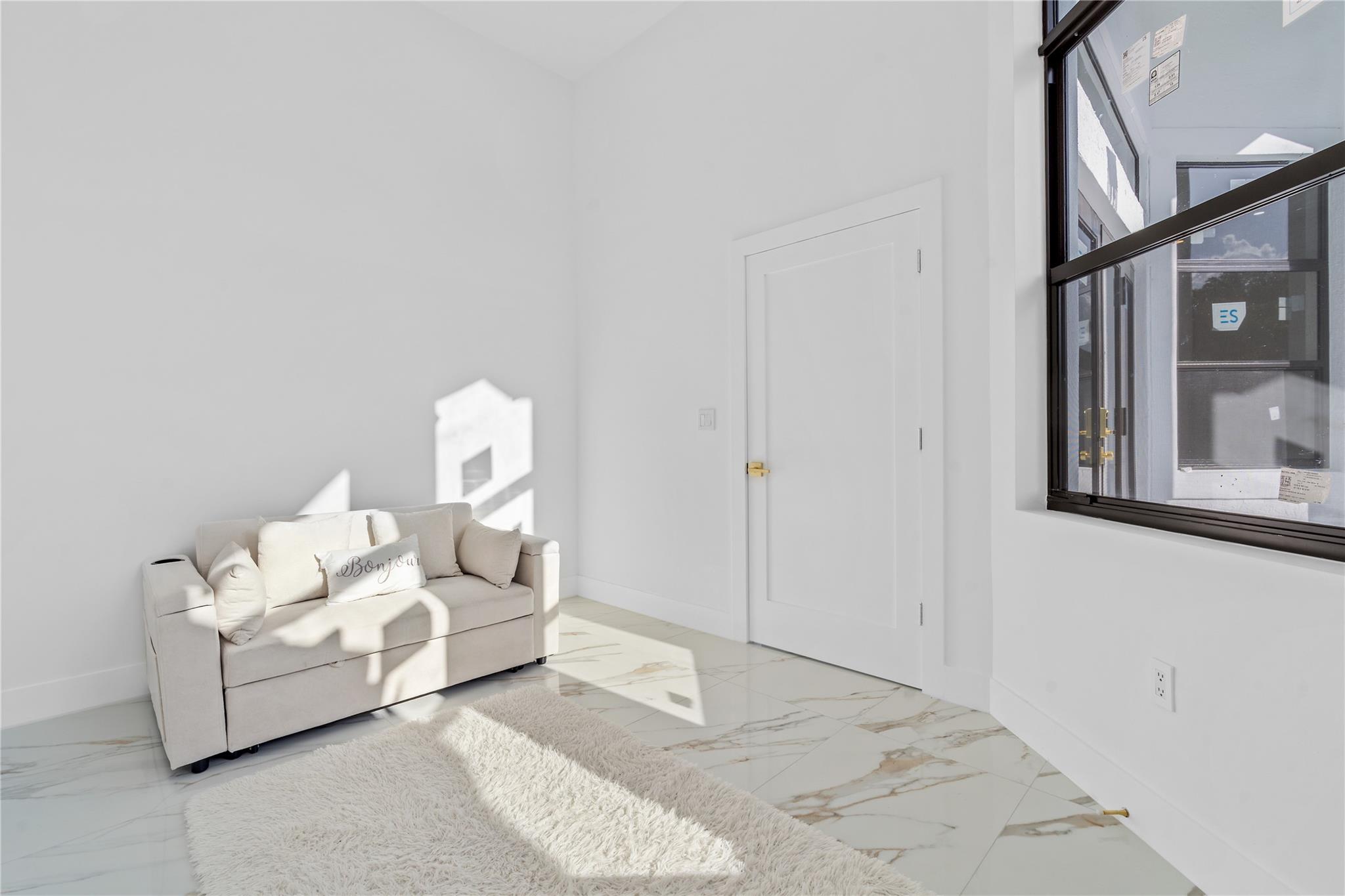 ENCANTADA - Residential