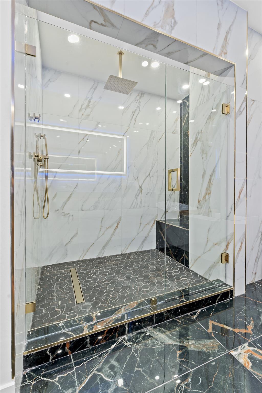 ENCANTADA - Residential