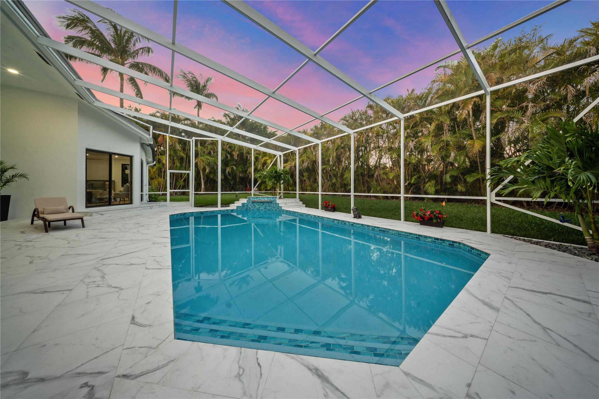 ENCANTADA - Residential