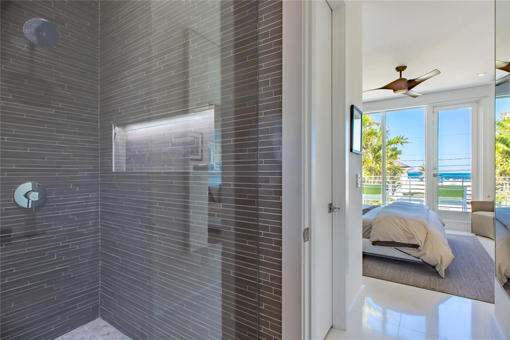 LAUDERDALE BEACH - Residential