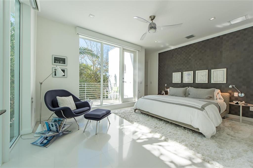 LAUDERDALE BEACH - Residential