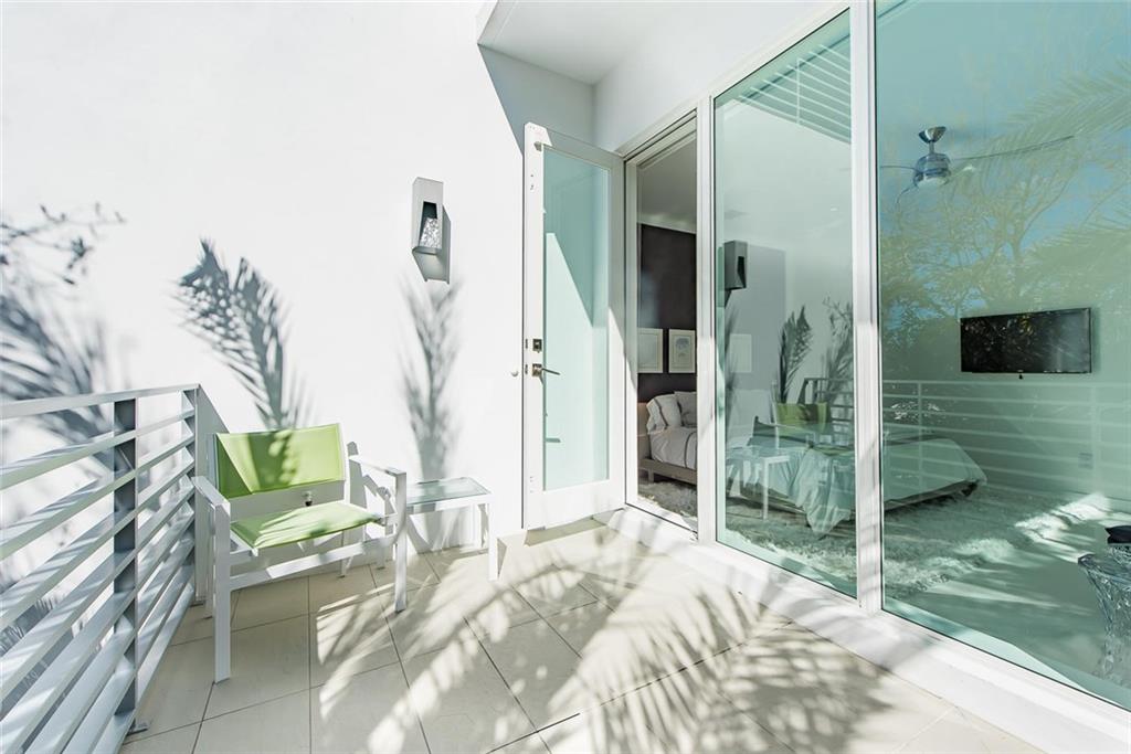 LAUDERDALE BEACH - Residential